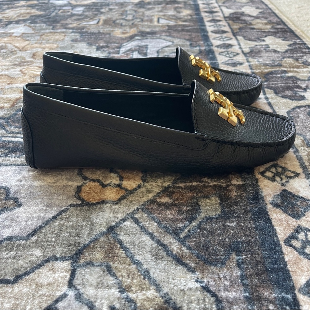 NWOB Tory Burch Everly Driver Black Loafers Leather - Picture 2 of 6